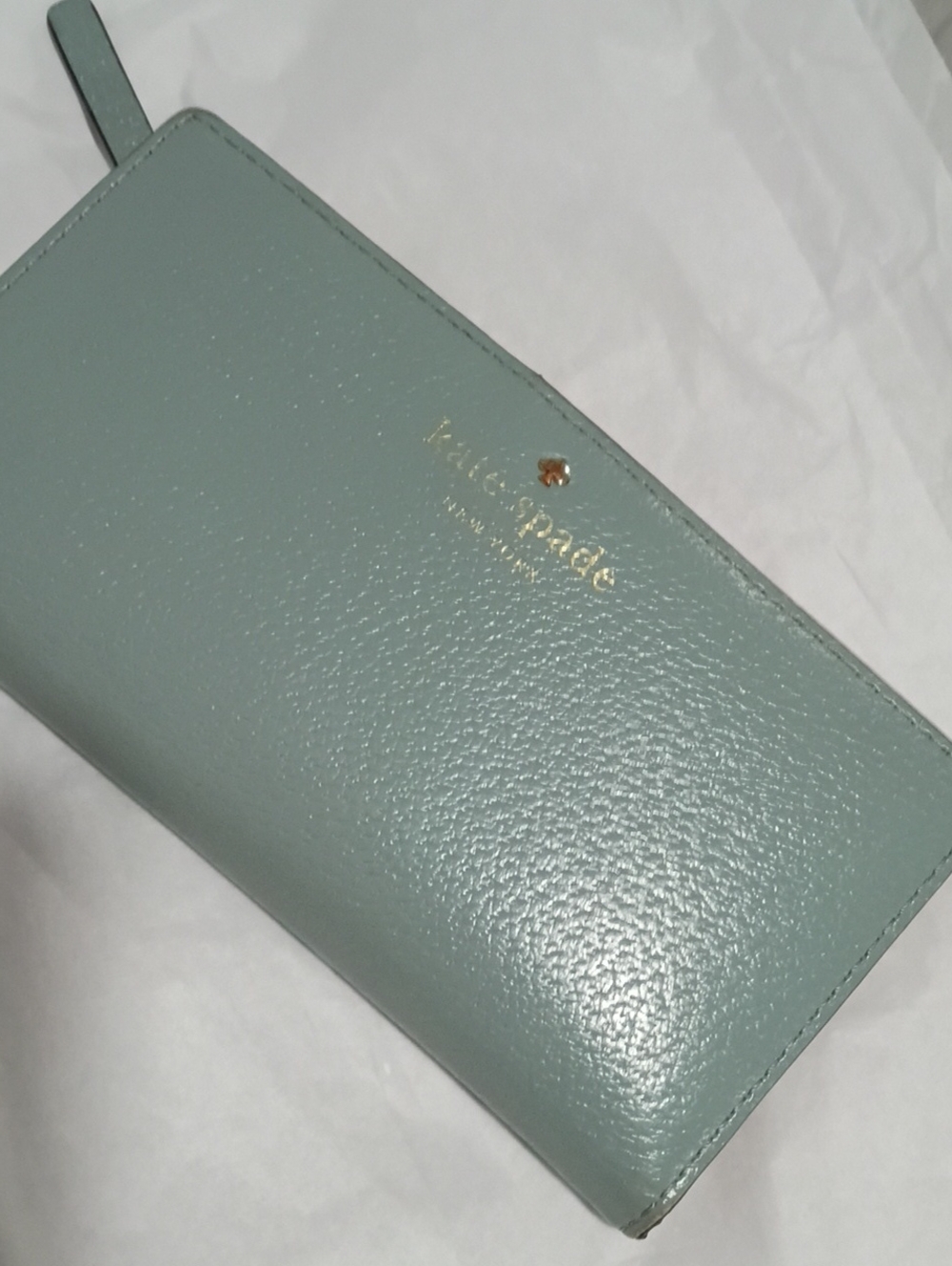 Kate Spade Pade Mint Green een Pebbled Leather ZIP wallet with gold logo